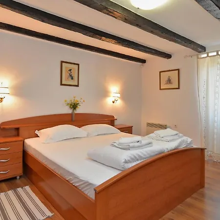 House Marko 1240 *