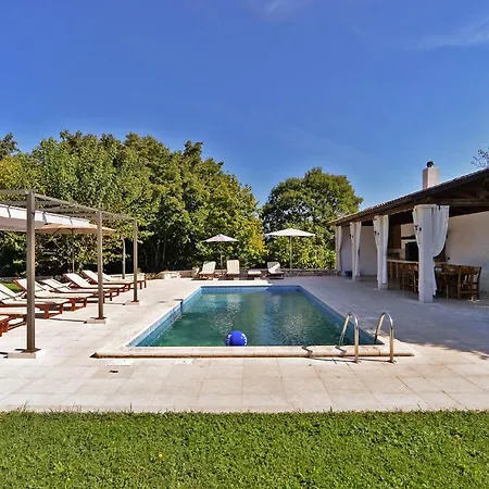 בית נופש House Marko 1240