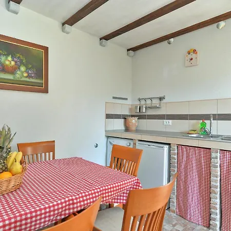 בית נופש House Marko 1240 Rojnići