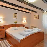 House Marko 1240 *