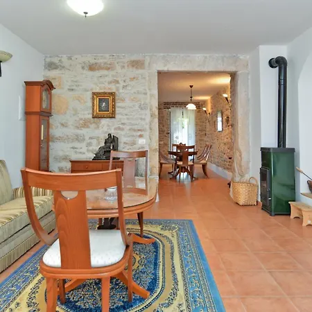 House Marko 1240 Hébergement de vacances