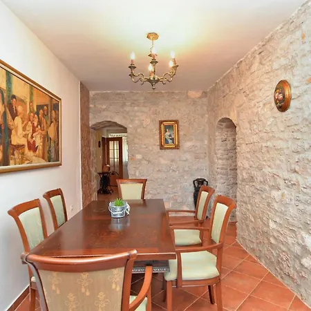 House Marko 1240 * Rojnići